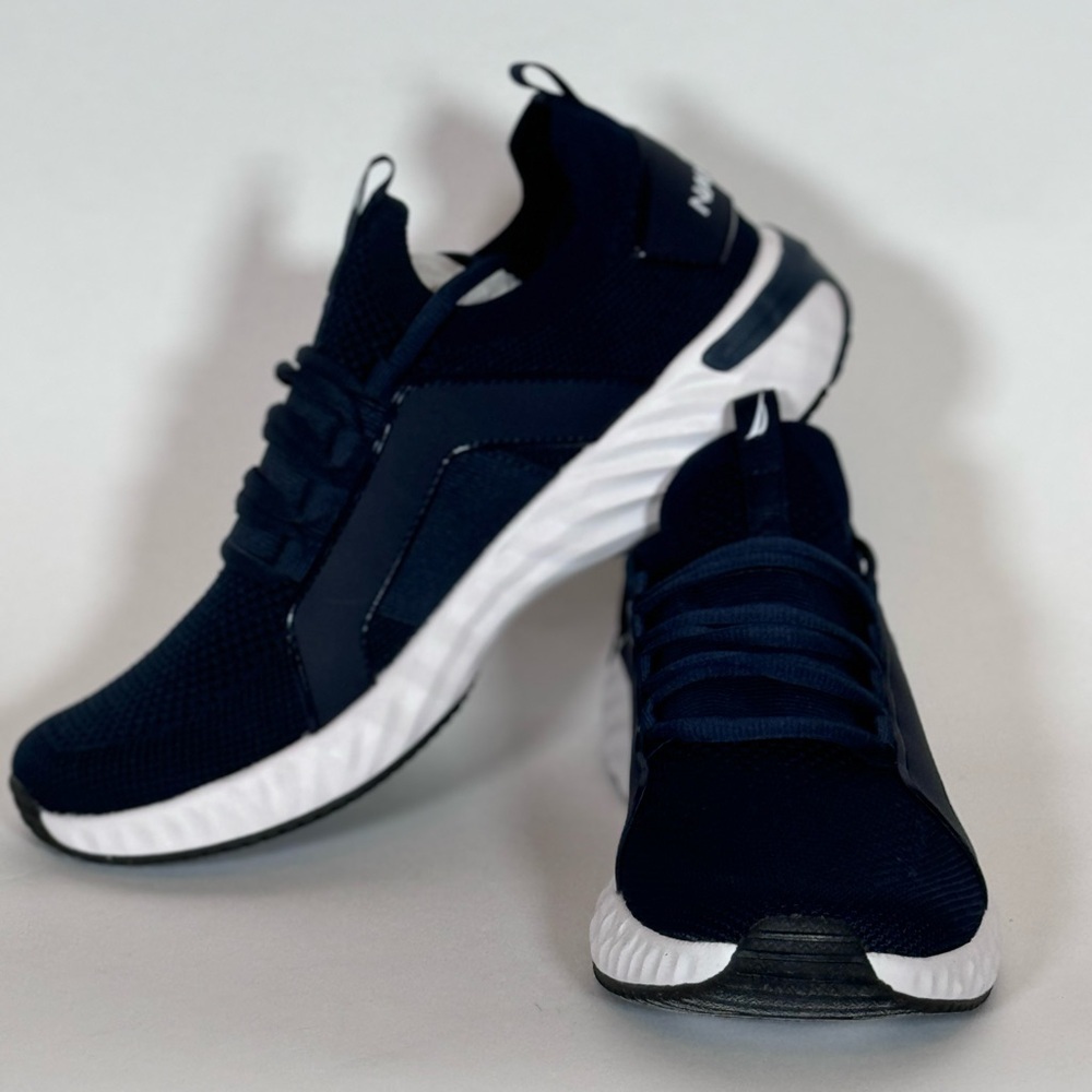 NWOT Nautica LOGO MESH SNEAKER - Picture 2 of 5